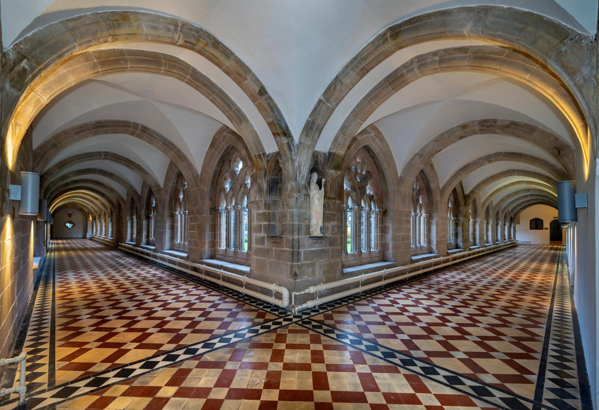 フォート・オーガスタスCloister Viewアパートメント エクステリア 写真